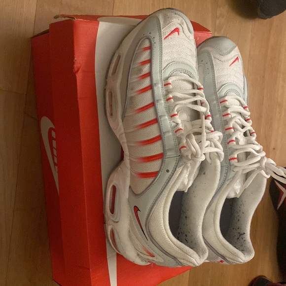 Air Max Tailwind IV - Picture 3 of 3